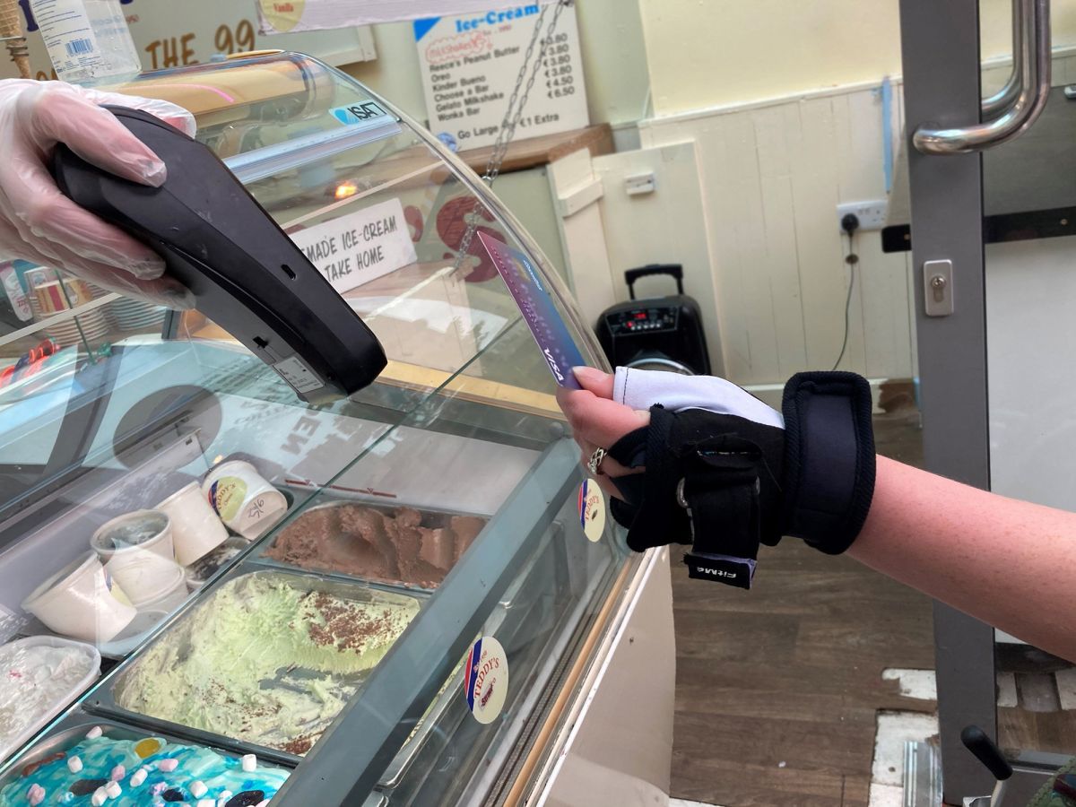 8- Fitme can be worn comfortably while performing regular tasks
